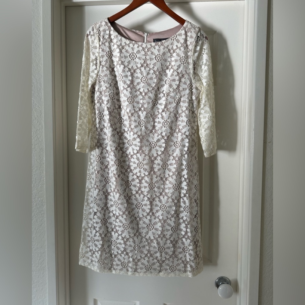 Jessica Howard Cream Lace Half Sleeve Dress